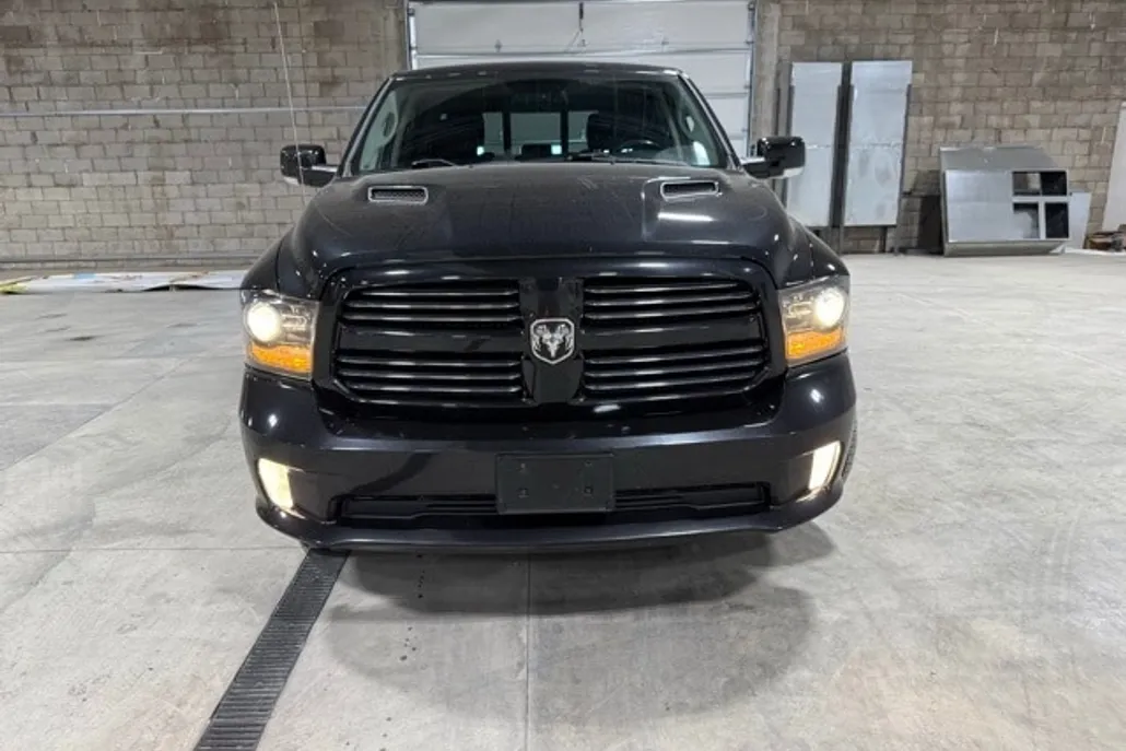 2016 Ram 1500 Sport photo 1