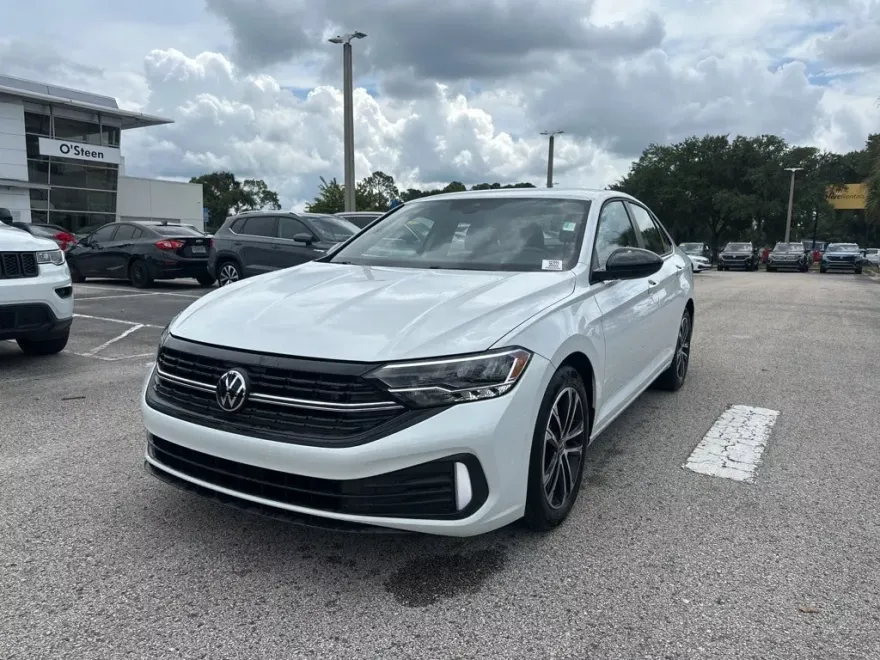 2024 Volkswagen Jetta 1.5T Sport photo 1