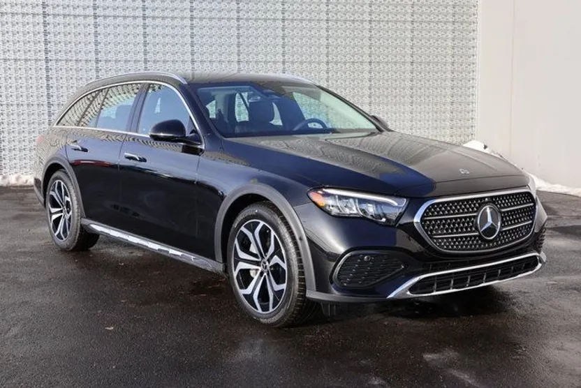 2025 Mercedes Benz E 450 4MATIC All-Terrain Wagon photo 1