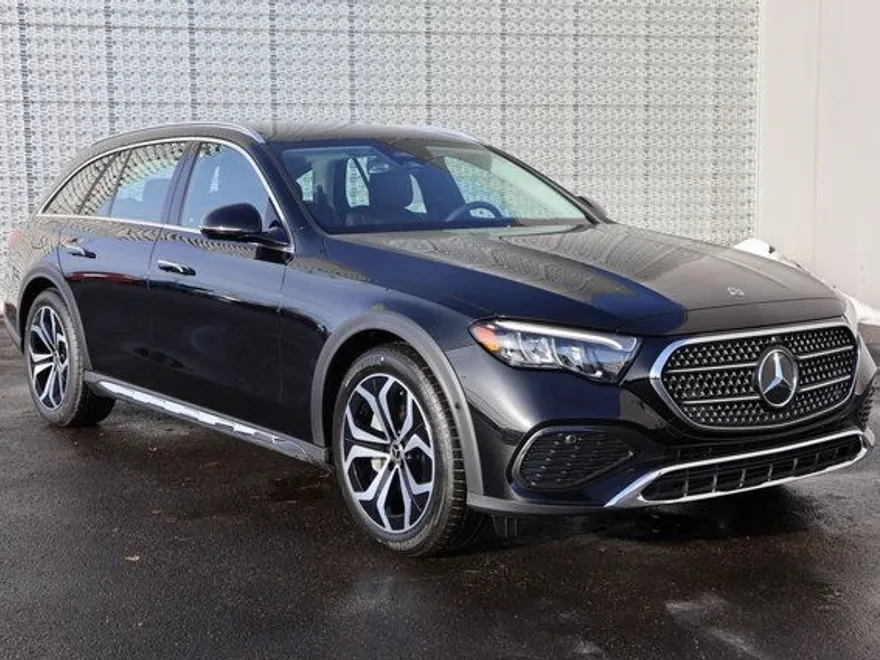 2025 Mercedes Benz E 450 4MATIC All-Terrain Wagon photo 1