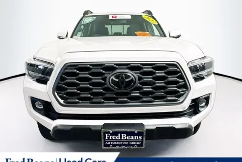 2023 Toyota Tacoma TRD Off-Road V6 photo 2