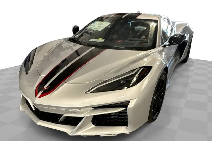 2026 Chevrolet Corvette E-Ray 2LZ photo 1