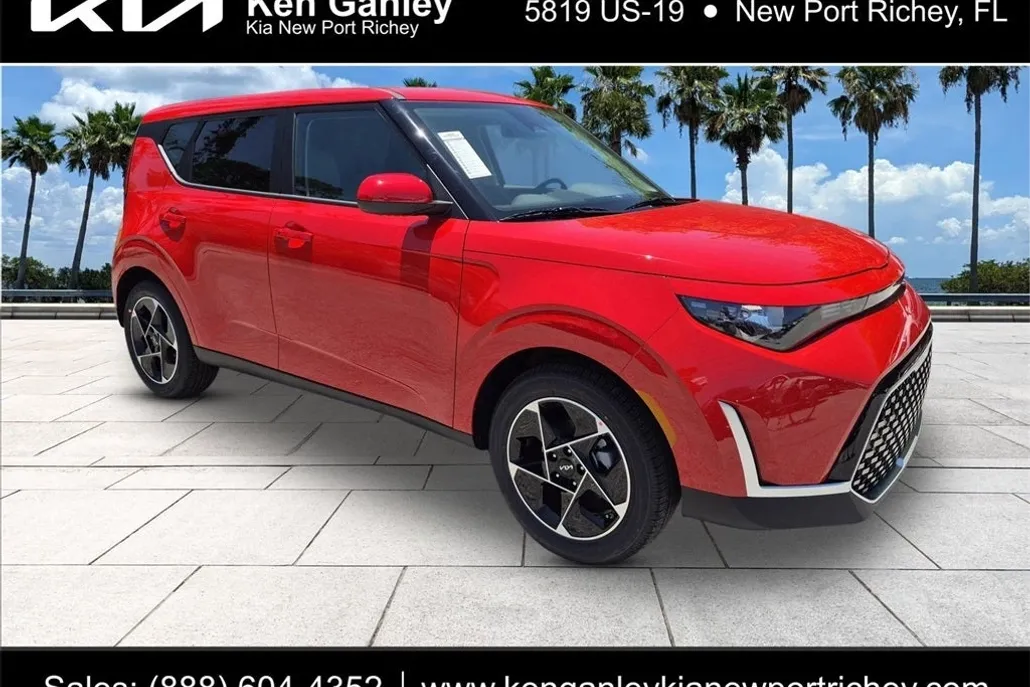 2025 Kia Soul EX photo 1