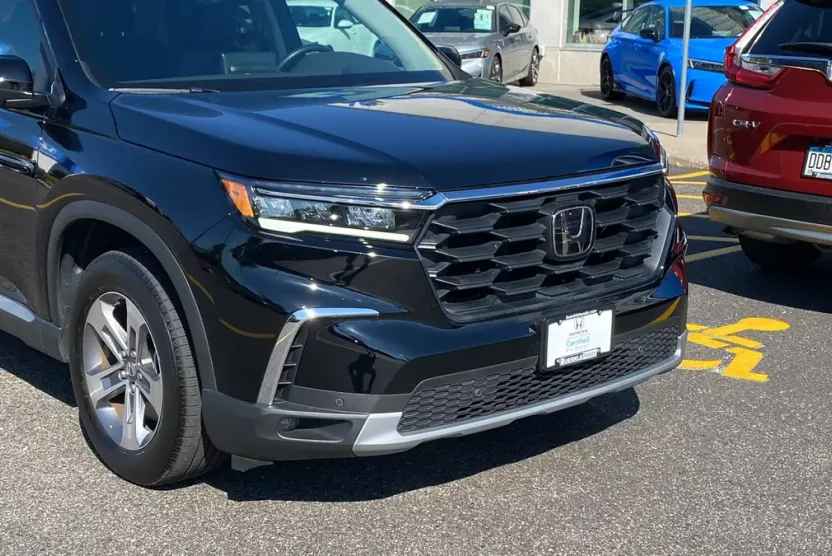 2024 Honda Pilot EX-L photo 1
