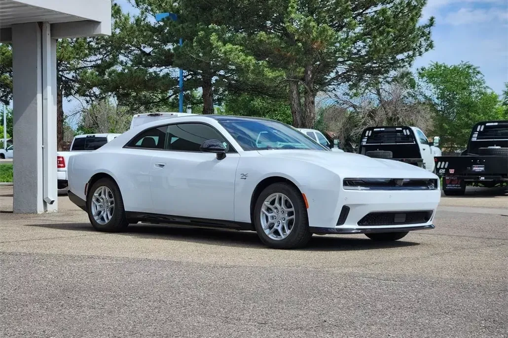 2025 Dodge Charger Daytona R/T AWD photo 1
