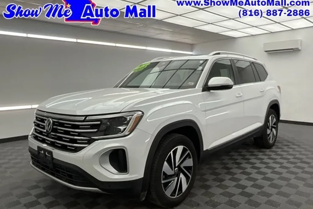2024 Volkswagen Atlas SEL photo 1