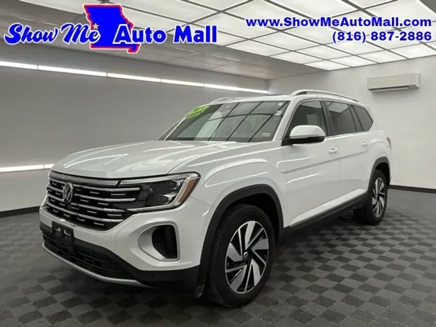 2024 Volkswagen Atlas SEL photo 1