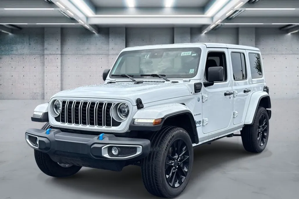 2024 Jeep Wrangler 4xe Sahara photo 1