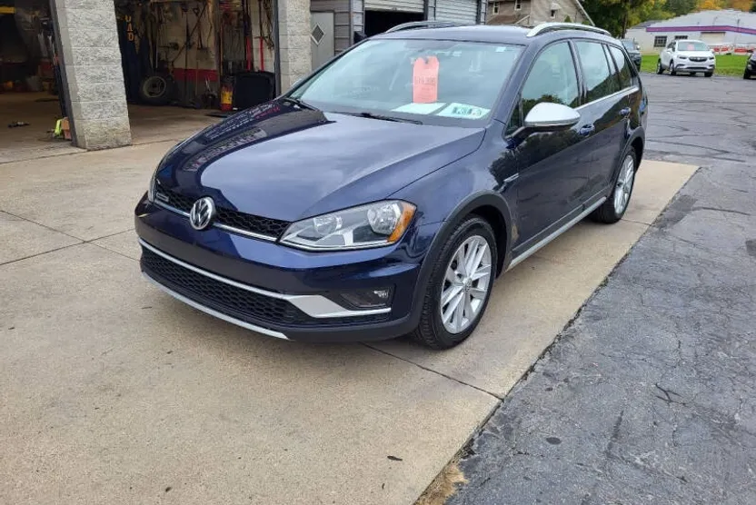 2017 Volkswagen Golf Alltrack TSI SE 4Motion photo 1