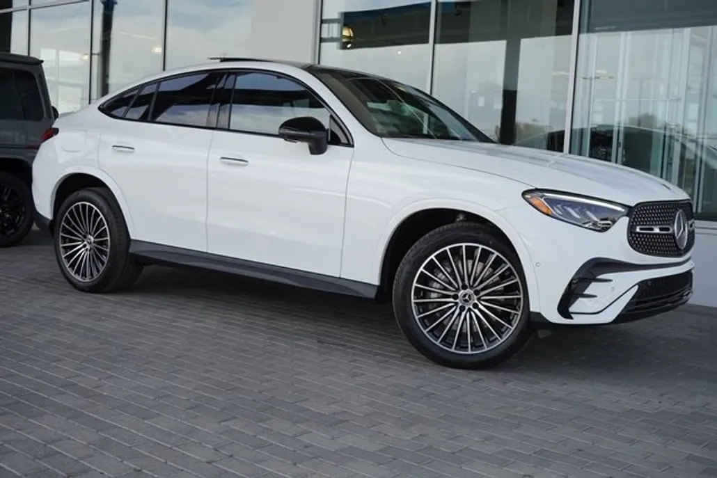 2025 Mercedes Benz GLC 300 4MATIC photo 1