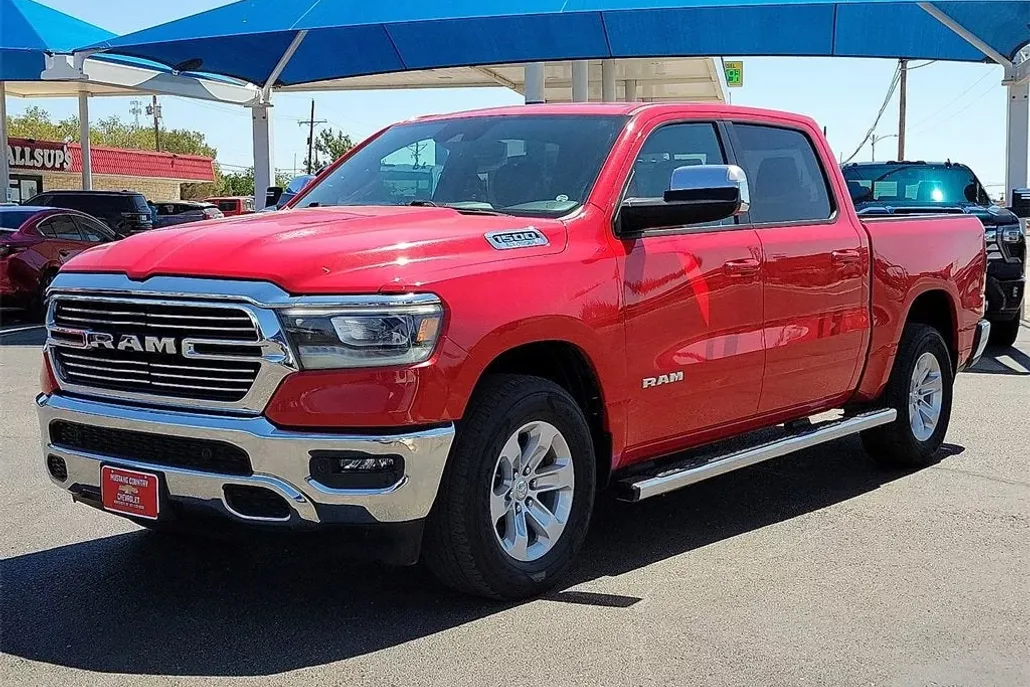 2023 Ram 1500 Laramie photo 1