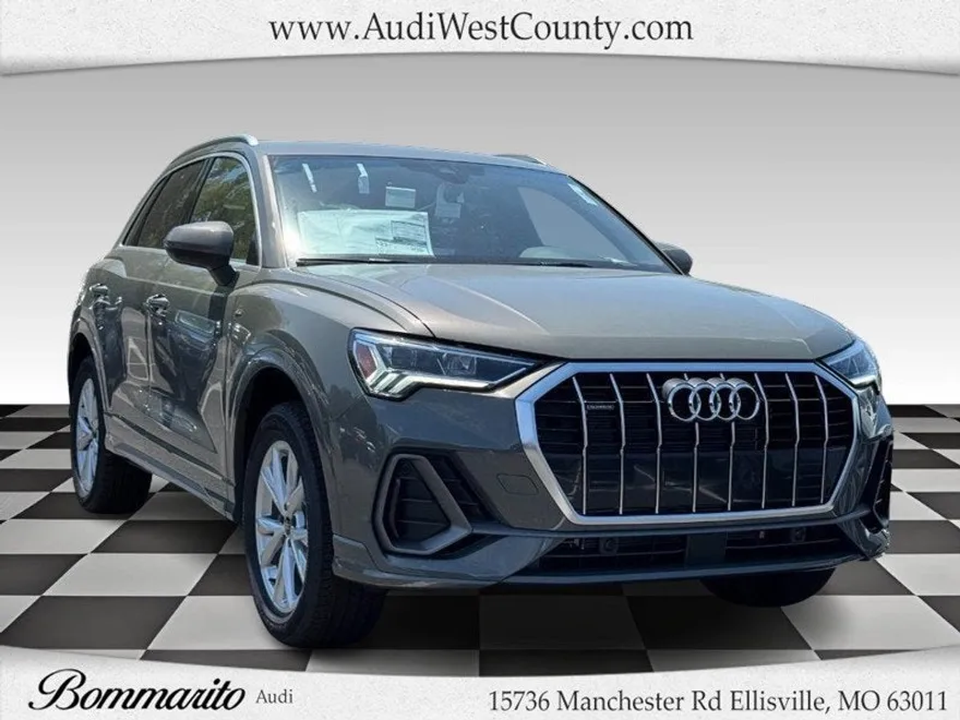 2025 Audi Q3 S line Premium photo 1
