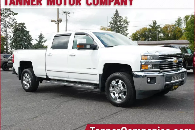 2017 Chevrolet Silverado 2500HD LTZ photo 1