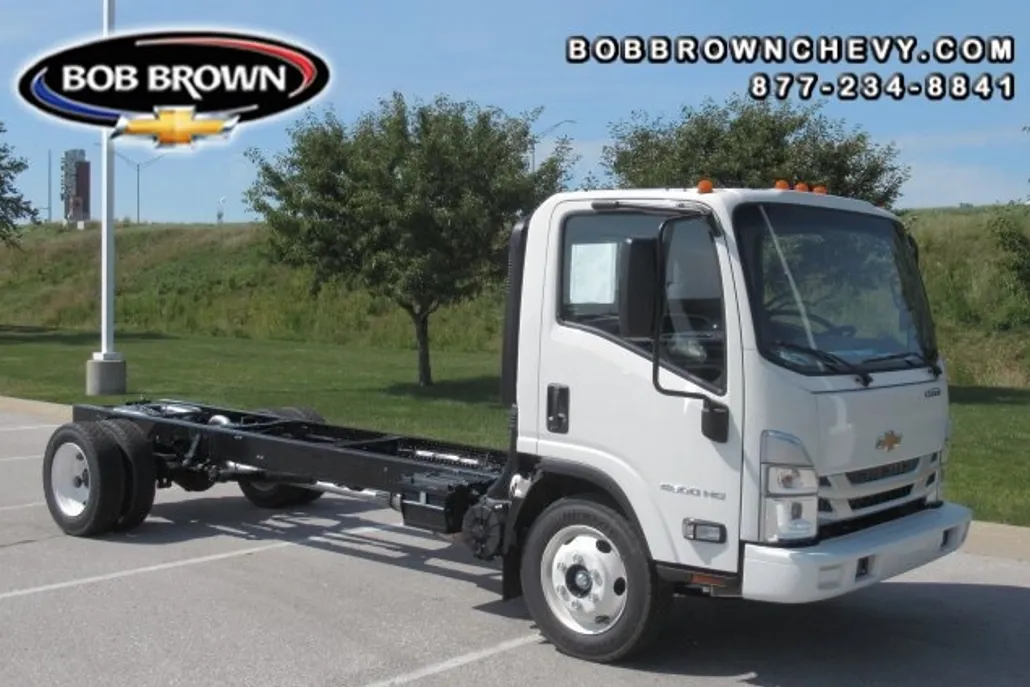 2025 Chevrolet Silverado 4500HD photo 1