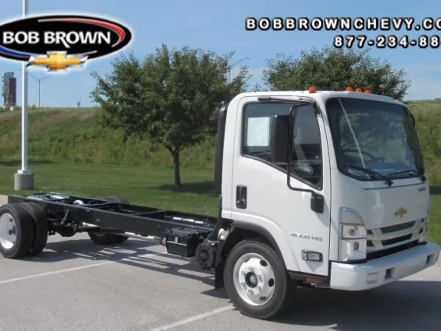 2025 Chevrolet Silverado 4500HD photo 1