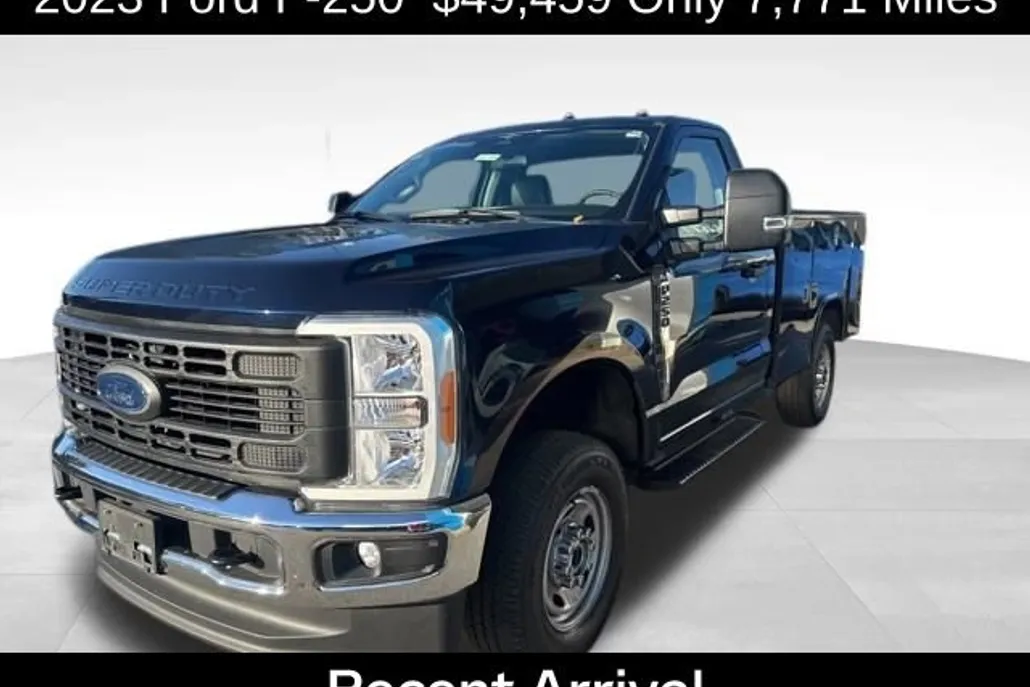 2023 Ford F-250 XL photo 1