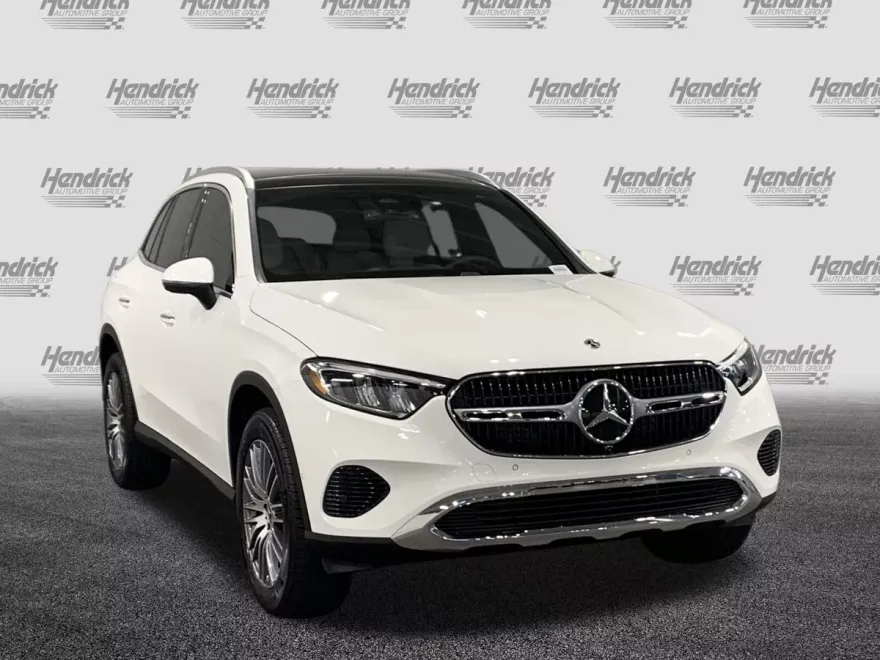 2026 Mercedes Benz GLC 300 photo 1