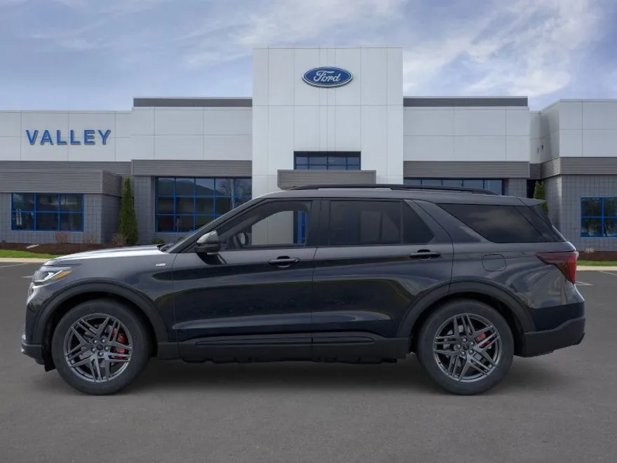 2025 Ford Explorer ST-Line photo 1