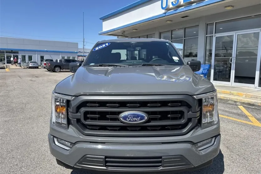 2021 Ford F-150 XLT photo 1