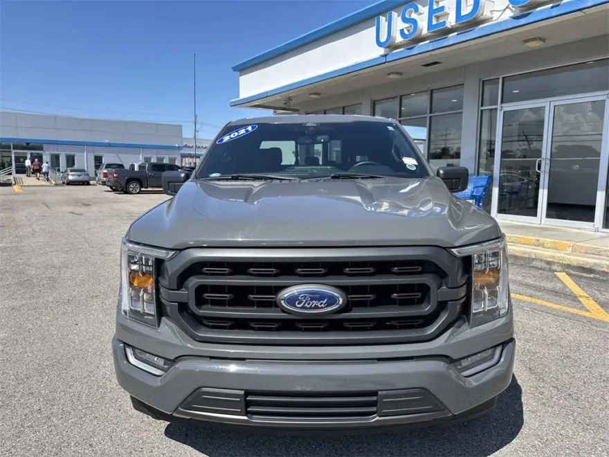 2021 Ford F-150 XLT photo 1