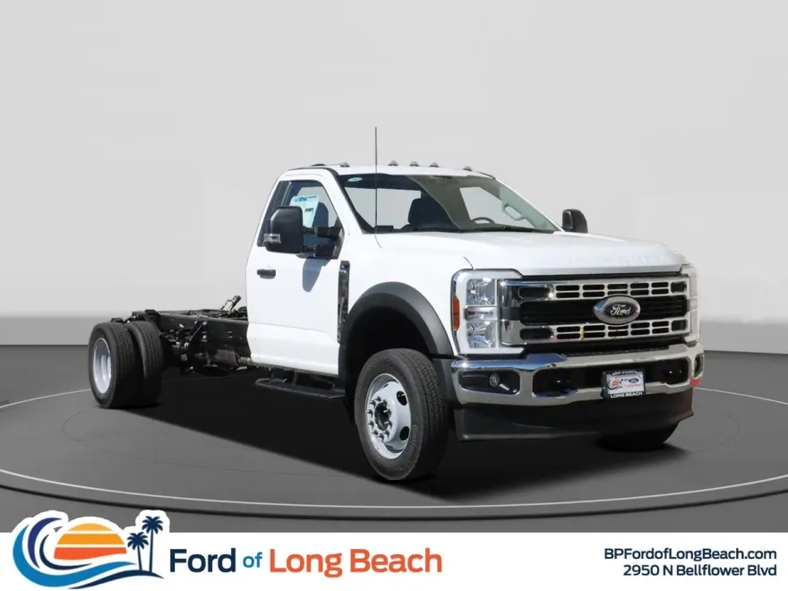 2024 Ford F-550 photo 1