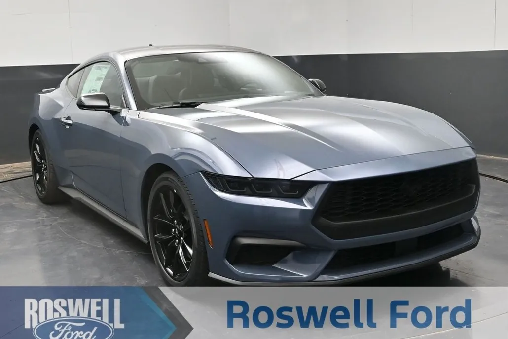 2025 Ford Mustang EcoBoost photo 1