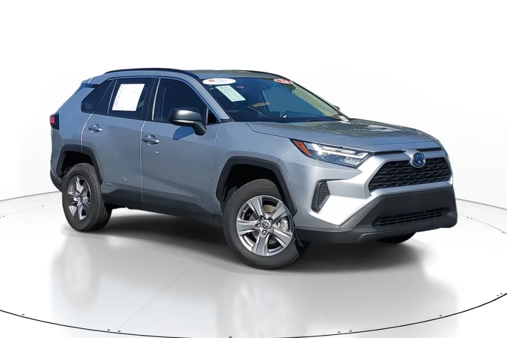 2024 Toyota RAV4 Hybrid LE photo 1