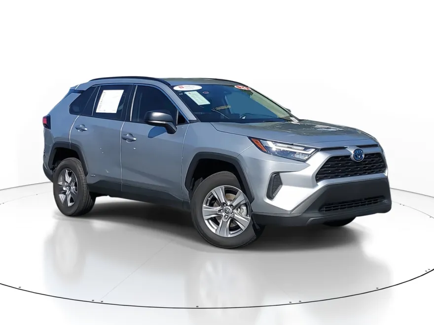 2024 Toyota RAV4 Hybrid LE photo 1