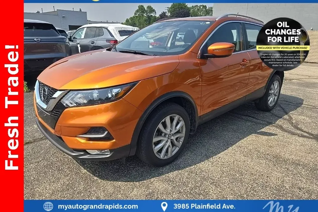 2022 Nissan Rogue Sport SV photo 1