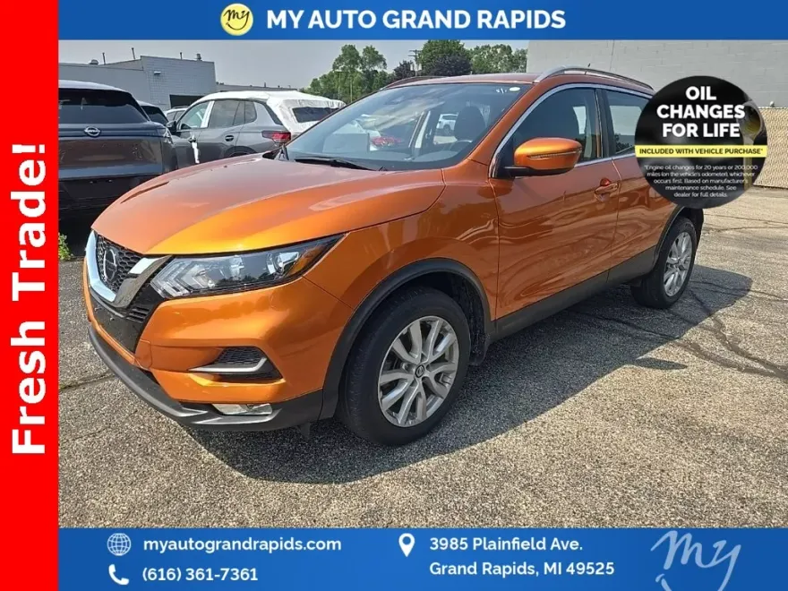 2022 Nissan Rogue Sport SV photo 1