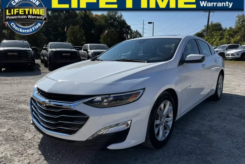 2024 Chevrolet Malibu 1LT photo 1
