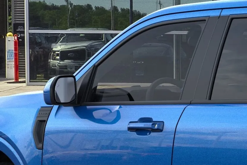 2025 Ford Maverick photo 1