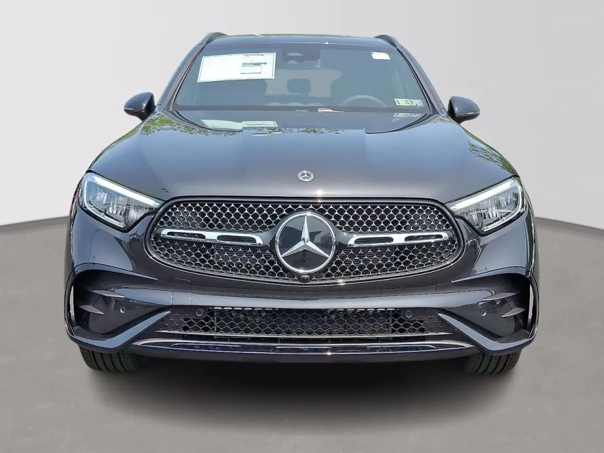 2025 Mercedes Benz GLC 300 4MATIC photo 1