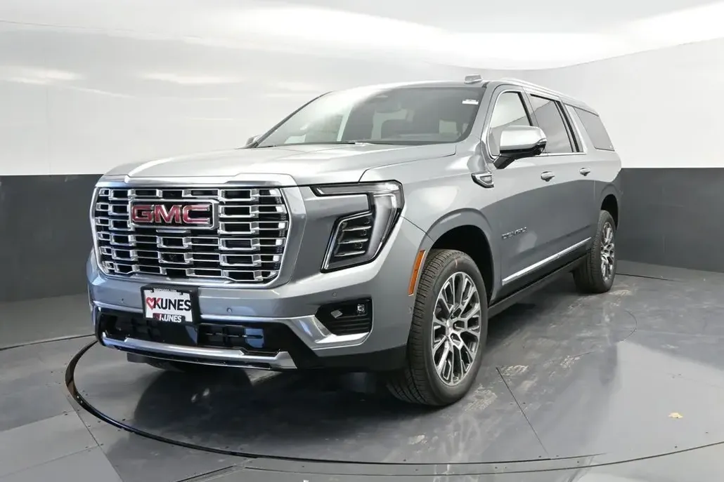 2026 Gmc Yukon XL Denali photo 1