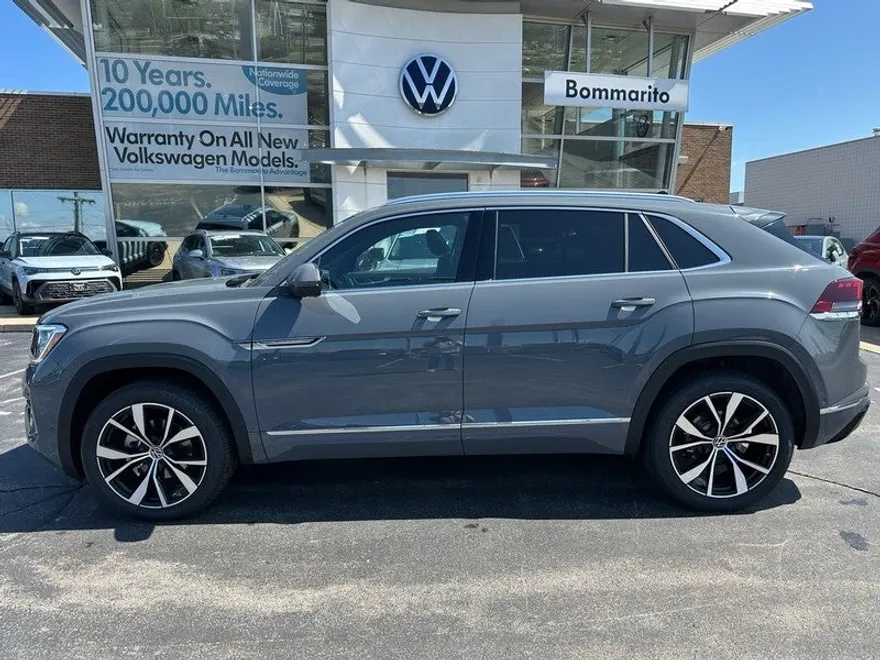 2025 Volkswagen Atlas Cross Sport SEL Premium R-Line photo 1