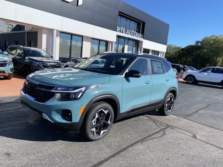 2026 Kia Seltos S photo 1