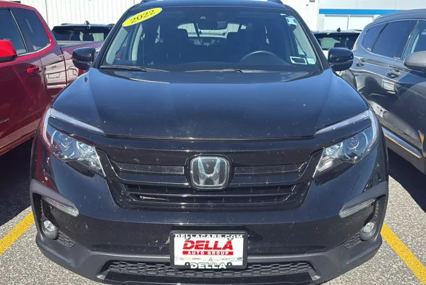 2022 Honda Pilot Special Edition photo 1