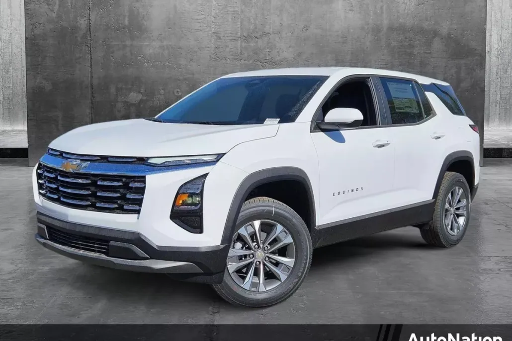 2026 Chevrolet Equinox LT photo 1