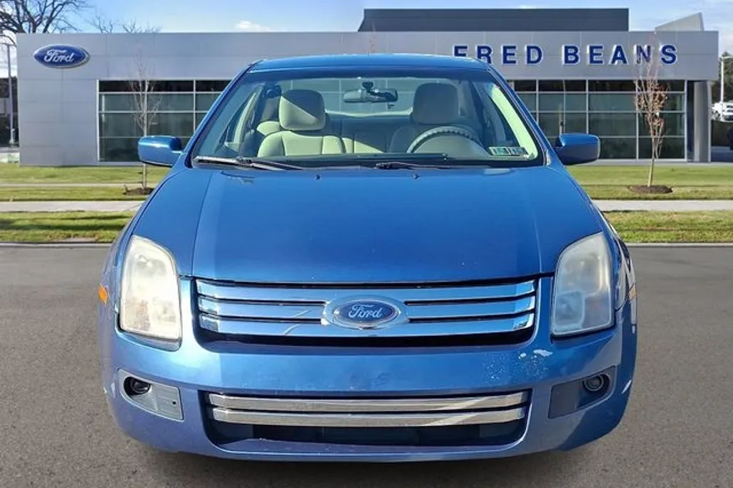2009 Ford Fusion SE photo 1
