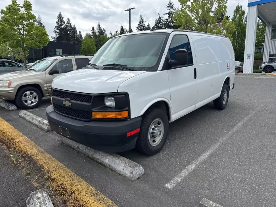 2017 Chevrolet Express 2500 Work Van Cargo photo 1