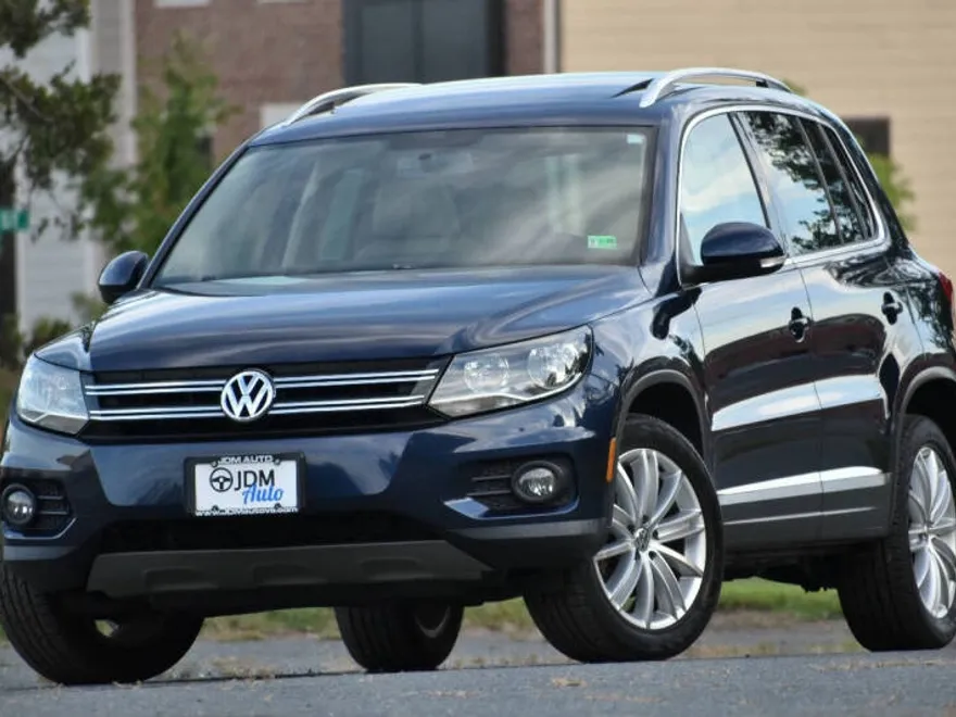 2013 Volkswagen Tiguan SE photo 1