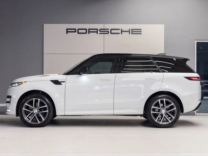 2023 Land Rover Range Rover Sport SE photo 1
