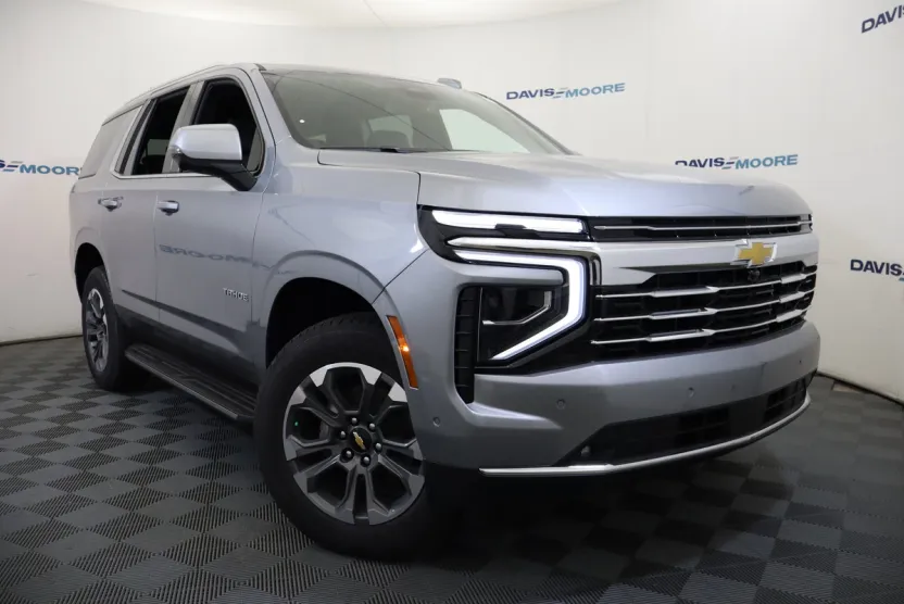2025 Chevrolet Tahoe LT photo 1