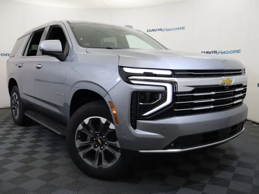 2025 Chevrolet Tahoe LT photo 1