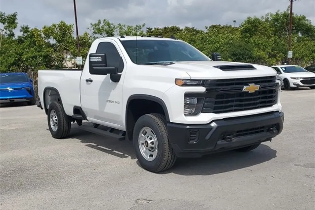 2025 Chevrolet Silverado 2500HD photo 1