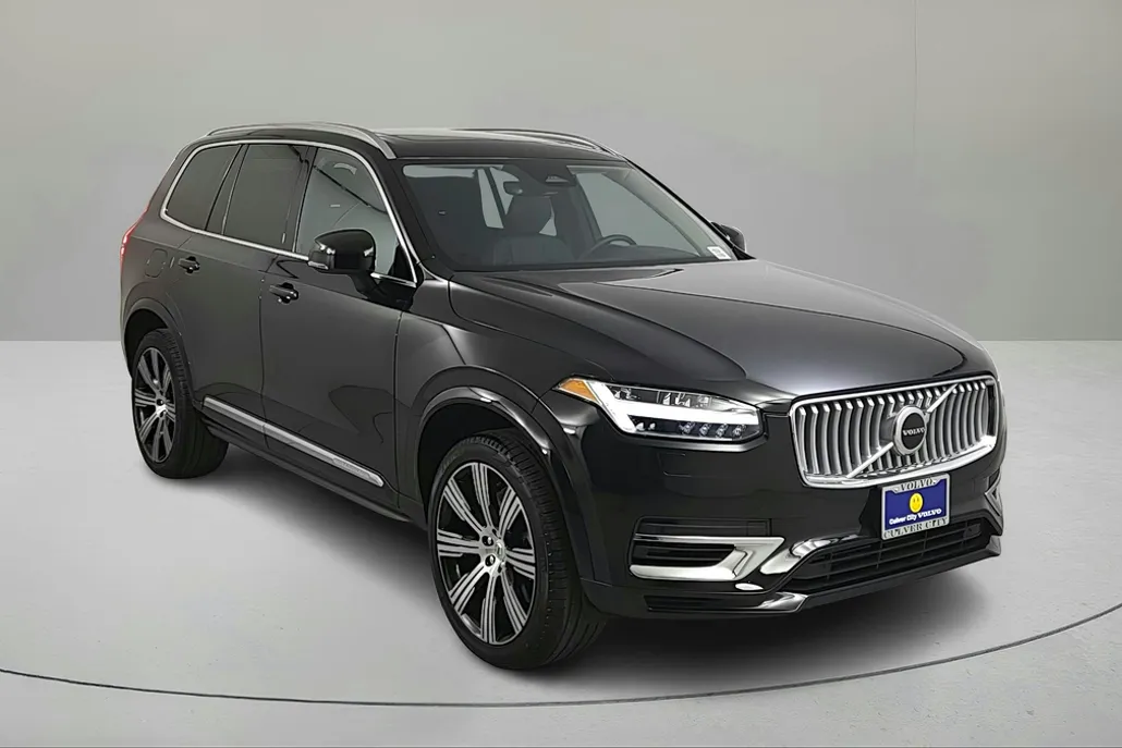 2024 Volvo XC90 Recharge T8 Core photo 1