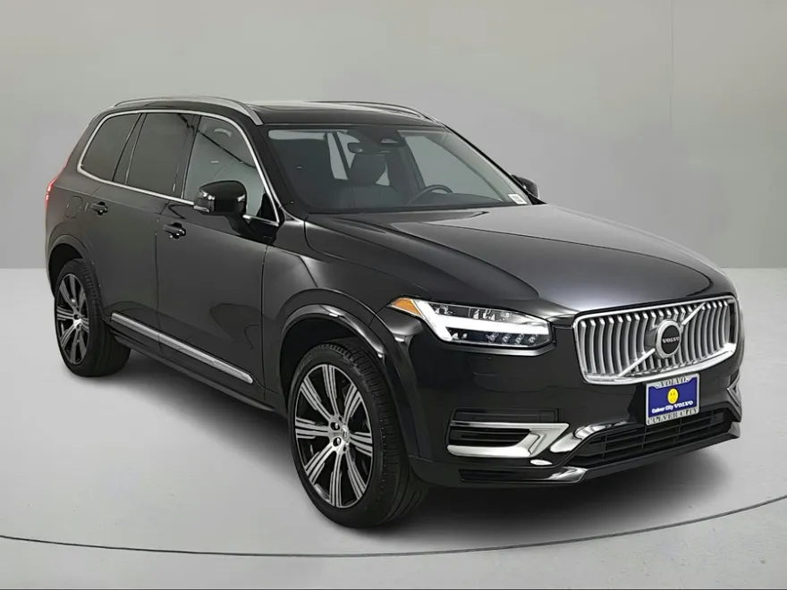 2024 Volvo XC90 Recharge T8 Core photo 1