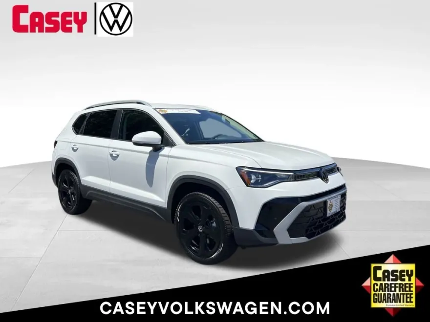 2025 Volkswagen Taos SEL photo 1