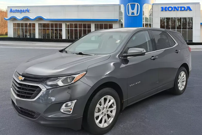 2018 Chevrolet Equinox LT photo 1