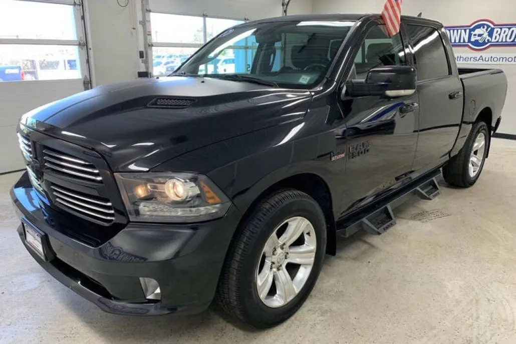 2017 Ram 1500 Sport photo 1